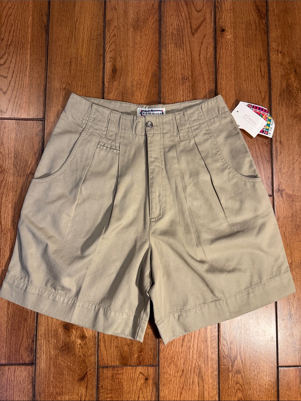 Vintage Mixed Blues Tan Pleated Bermuda women’s Shorts with Side Pockets NWT